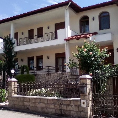 Hotel Archontiko Dimitra Vergína Exterior foto